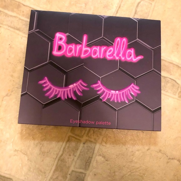 Makeup bundle - Picture 2 of 8